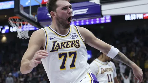 大乐透期号专家三连胜推荐：雄鹿主场复仇东部第五解析